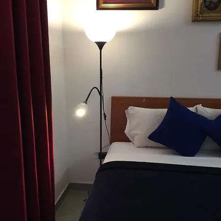 Bed & Breakfast Smln &