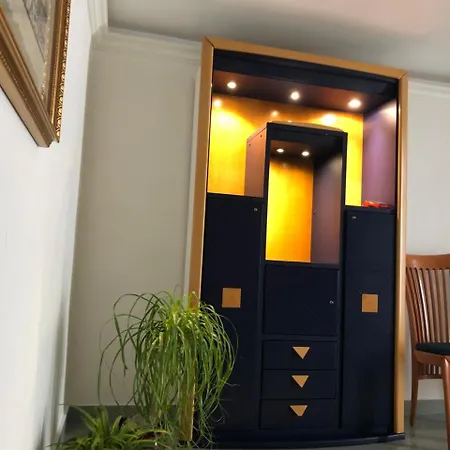 Smln & Bed & Breakfast 2*