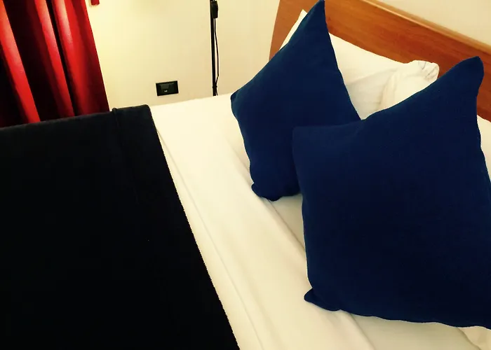 Smln & Bed & Breakfast